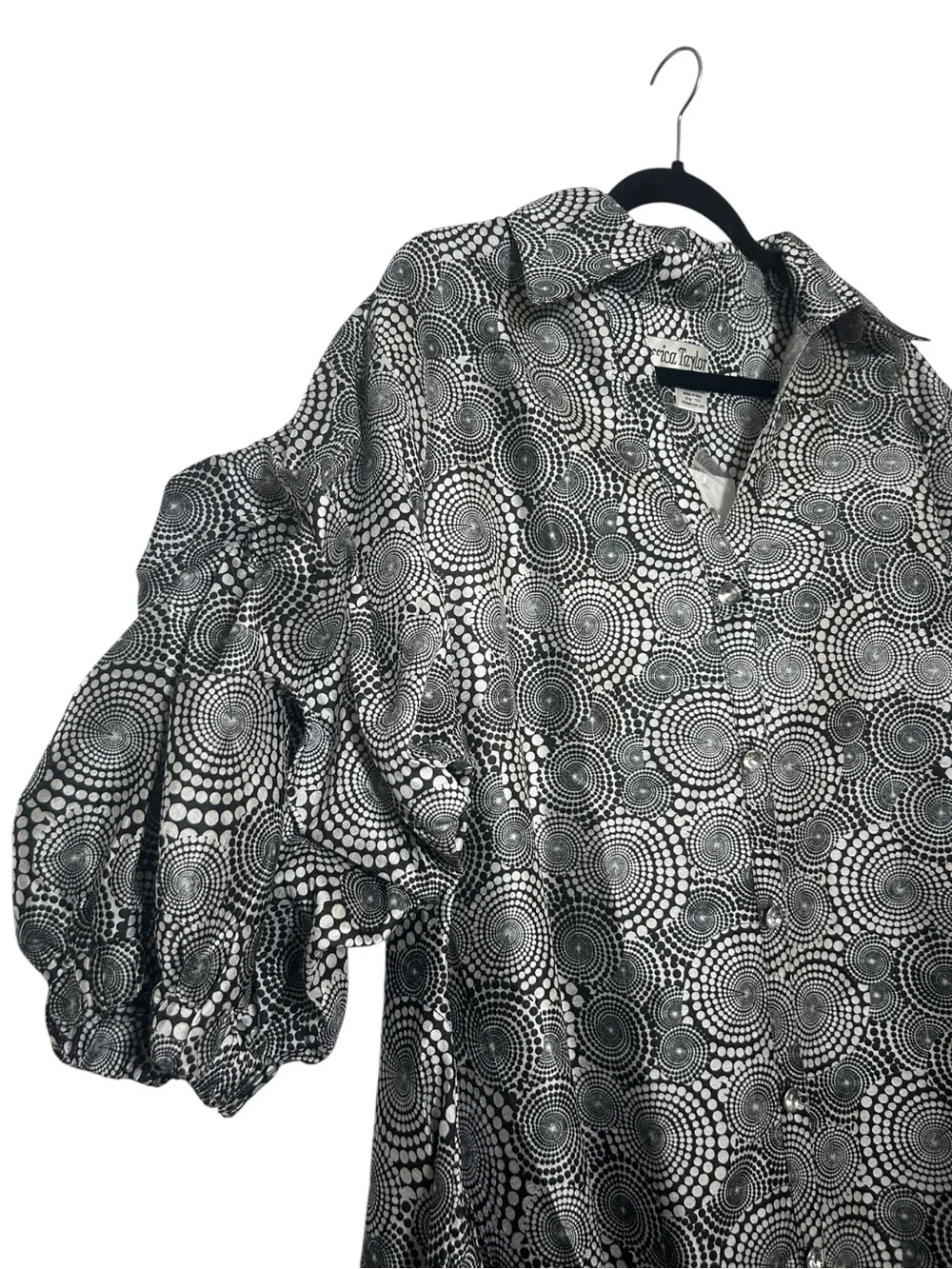 Jessica Taylor stylish oversized